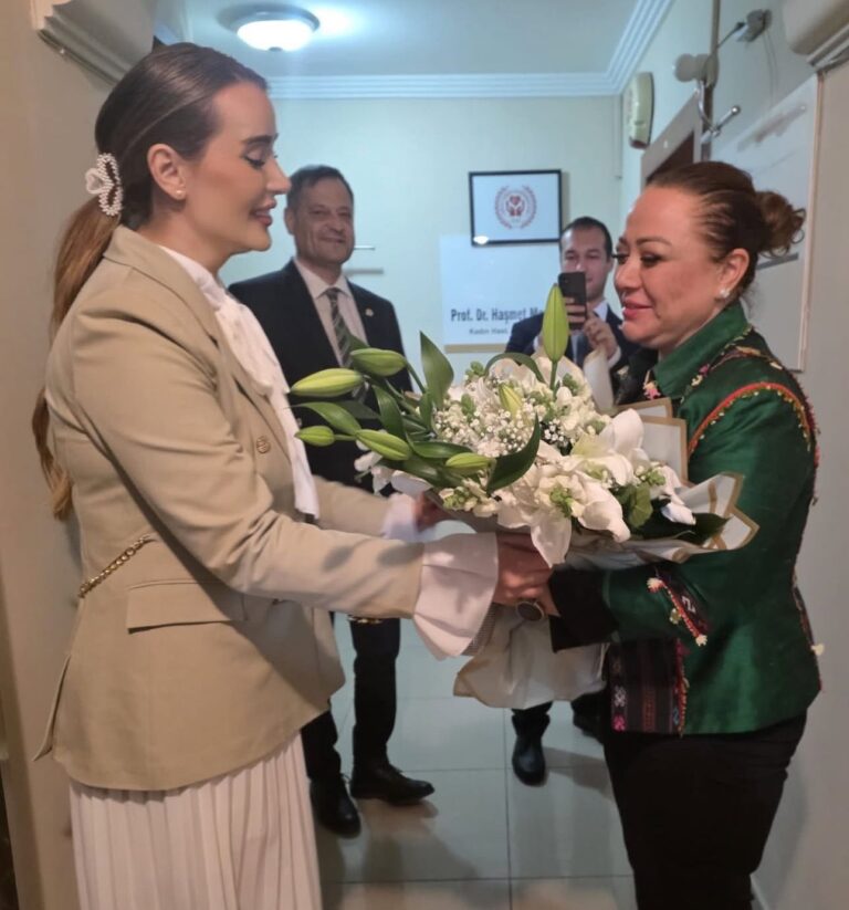 40cc57b5-aeb1-4284-b5a3-4d88200d97ef