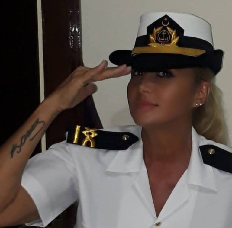 a302f8b7-0e95-448f-9dba-eb5efd6484f8